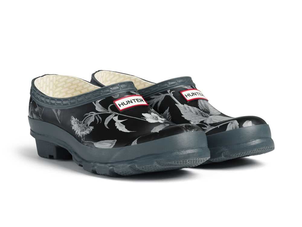 Hunter RHS Gardening Clog in Grey, view 2