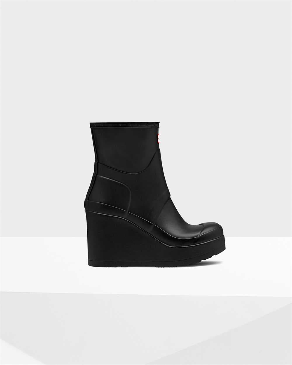 Hunter Women's Original Short Wellington Boots Mid Wedge Sole, view 1
